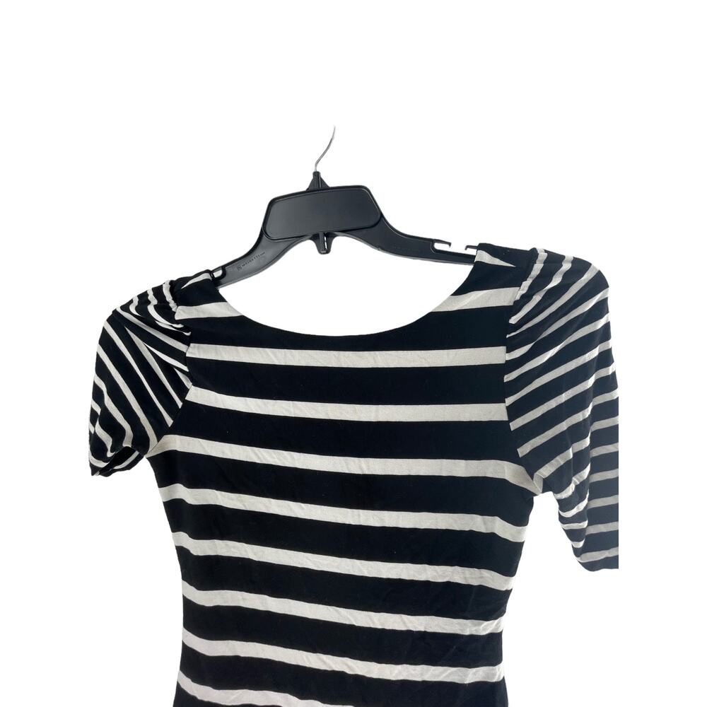 WHBM White House Black Market Striped Short Sleeve Blouse Women's Size XXS - Picture 2 of 7